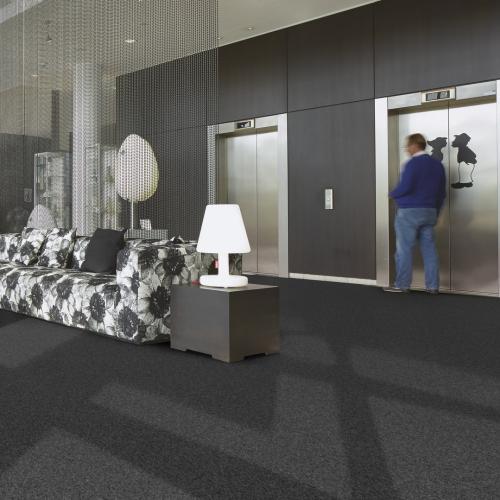 Ковровая плитка Forbo Tessera Basis Pro 4351 Jet